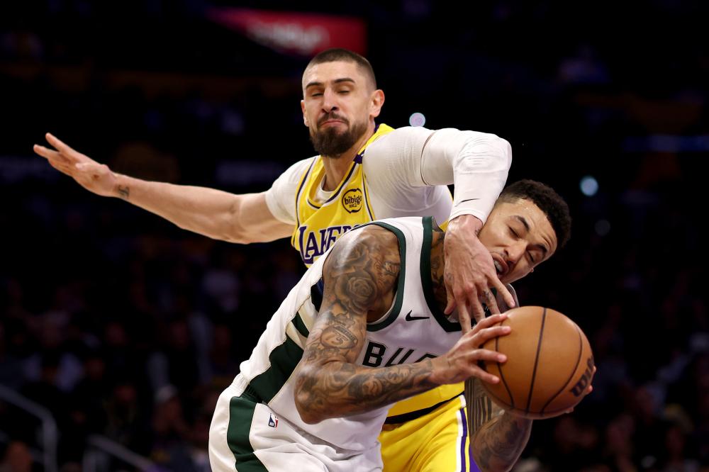 默默付出的 默默付出的