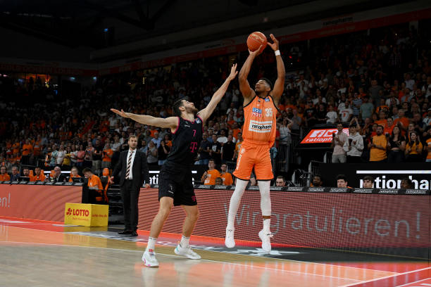 桑巴还是当 桑巴还是当