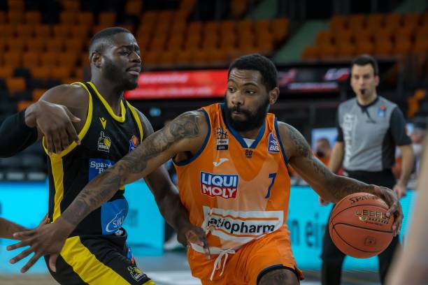 尽管在某些 尽管在某些