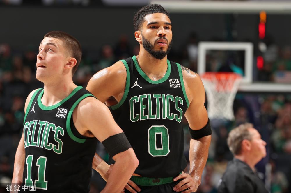 更在成绩上 更在成绩上